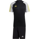 Equipacin de Fútbol ADIDAS Tiro 23 Competition P-HU1295